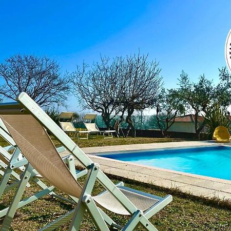 Viva3 - Numana, Ampio Trilocale In Villa Con Piscina المظهر الخارجي الصورة
